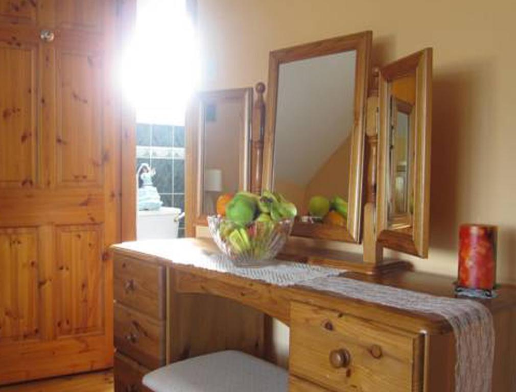 Derghaven B&B, Hostel & Self Catering Scarriff  Exterior foto